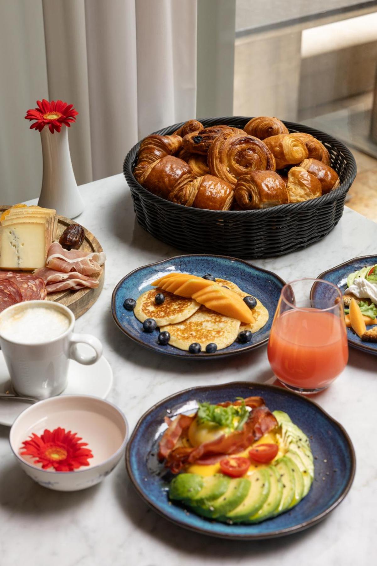 Hotel Le Place D'armes - Relais & Chateaux 5*