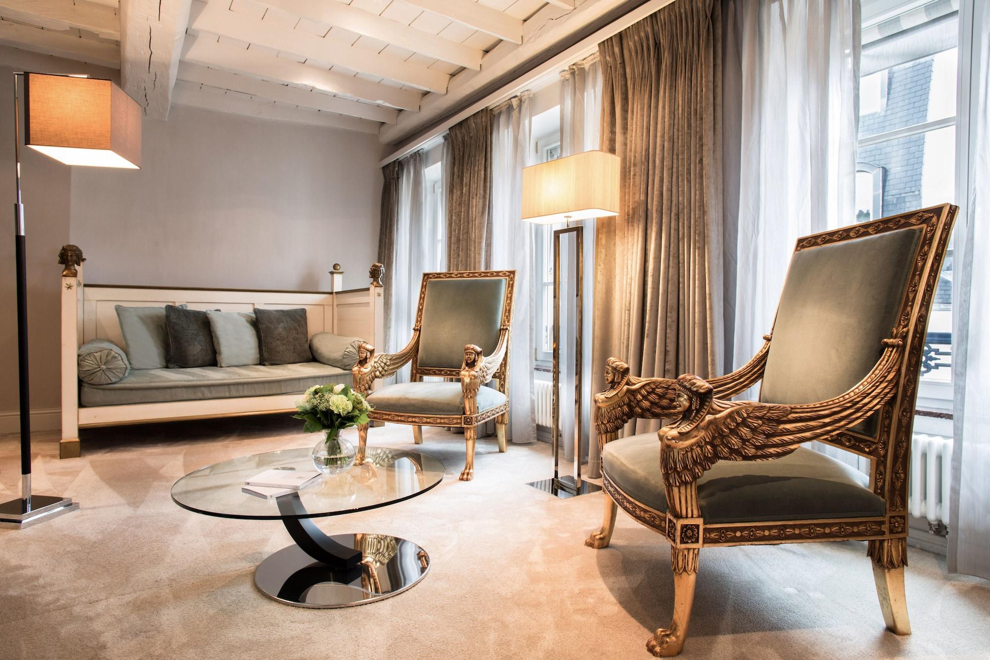 Hotel Le Place D'armes - Relais & Chateaux 5*