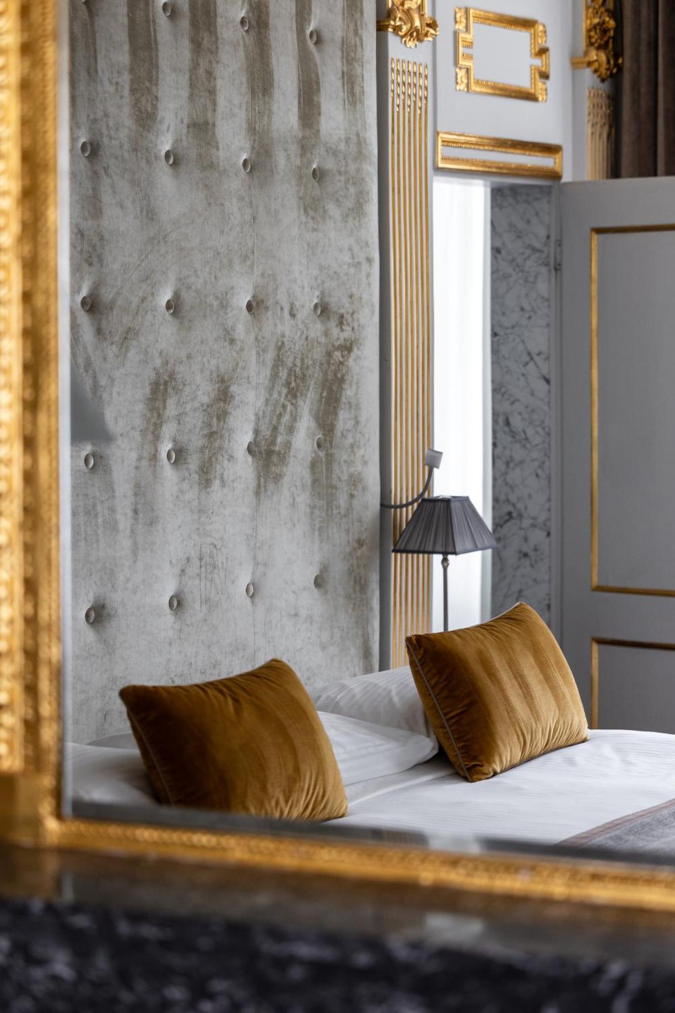 Le Place D'armes - Relais & Chateaux Hotel